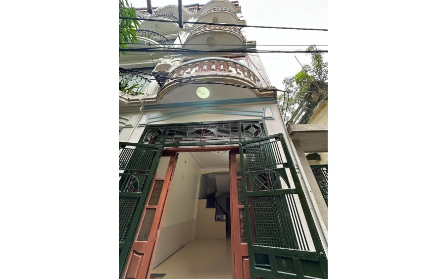 Cho thuê nhà ngõ ba gác Nguyễn khang - cầu giấy - 31m - 5 tầng - 13 triệu